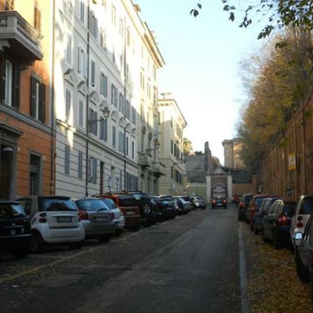 Parvula Domus Al Colosseo 罗马 外观 照片